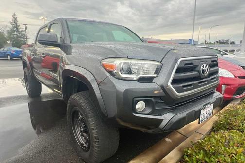 2016 Toyota Tacoma SR5