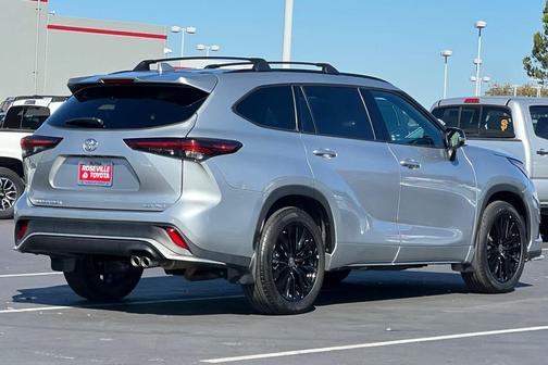 2024 Toyota Highlander XSE