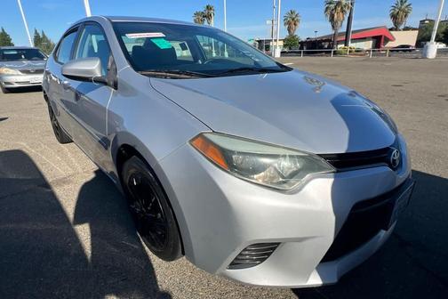 Classic Silver Metallic 2015 Toyota Corolla LE
