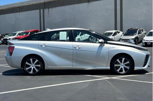 2017 Toyota Mirai Base