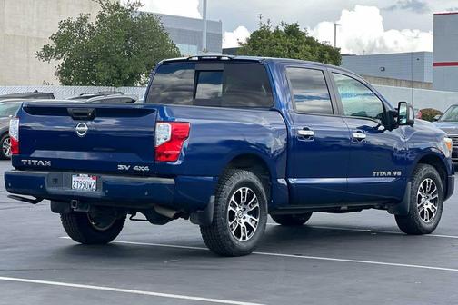 2020 Nissan Titan SV