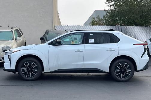 2026 Toyota bZ XLE Plus