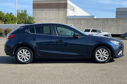 2016 Mazda Mazda3 i Touring