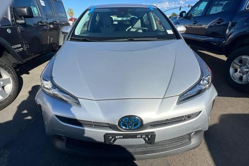 Classic Silver Metallic 2021 Toyota Prius LE