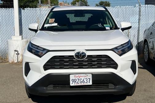Ice Cap 2025 Toyota RAV4 Hybrid LE