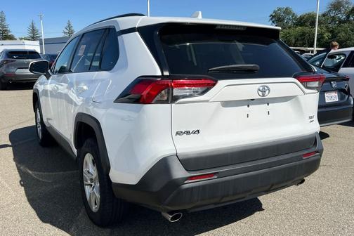 Super White 2021 Toyota RAV4 XLE