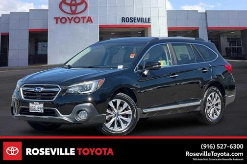 Crystal Black Silica 2018 Subaru Outback 2.5i Touring
