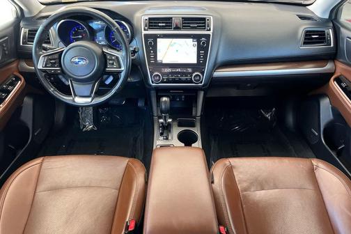 Crystal Black Silica 2018 Subaru Outback 2.5i Touring