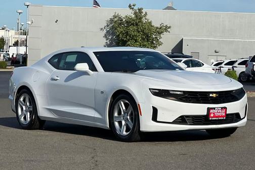 Summit White 2022 Chevrolet Camaro 1LT