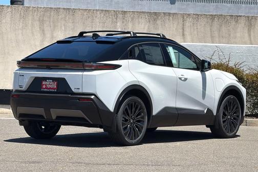 Wind Chill Pearl w/Midnight Black Metallic Roof 2026 Toyota C-HR XSE