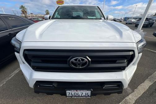 2025 Toyota Tacoma SR5