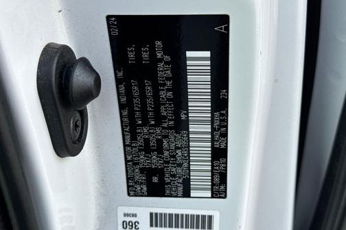 2024 Toyota Sienna XLE