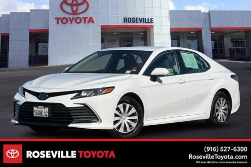 Ice Cap 2023 Toyota Camry LE