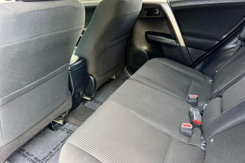 Super White 2017 Toyota RAV4 LE