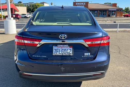 Parisian Night Pearl 2014 Toyota Avalon Hybrid Limited