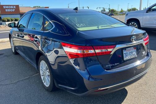 Parisian Night Pearl 2014 Toyota Avalon Hybrid Limited