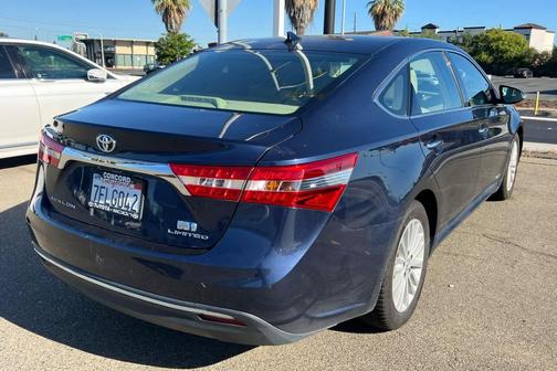 Parisian Night Pearl 2014 Toyota Avalon Hybrid Limited