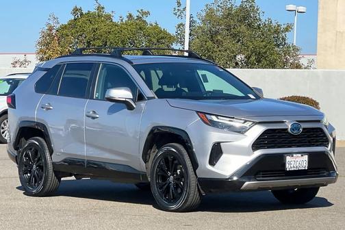 2023 Toyota RAV4 Hybrid SE