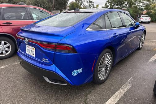 2021 Toyota Mirai Base