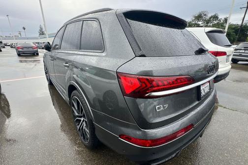 Gray 2021 Audi Q7 55 Prestige