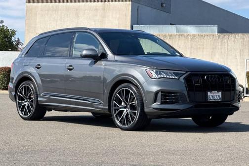 Gray 2021 Audi Q7 55 Prestige