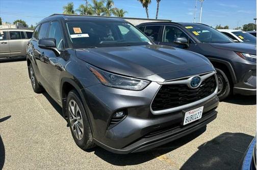 2021 Toyota Highlander Hybrid XLE