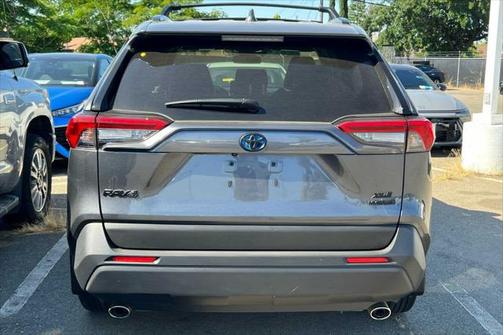 2024 Toyota RAV4 Hybrid XLE Premium