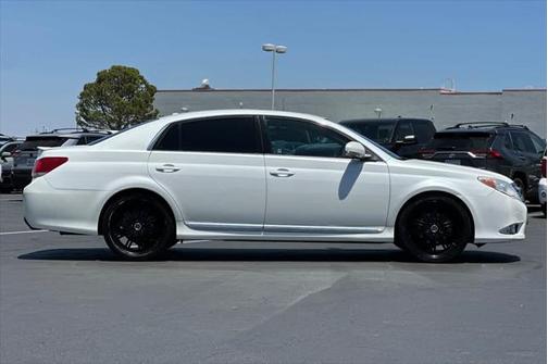 2012 Toyota Avalon Base
