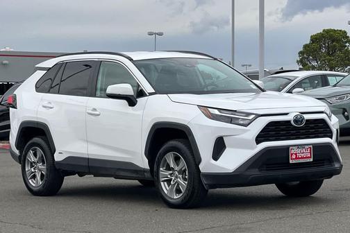 2024 Toyota RAV4 Hybrid XLE