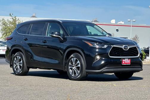 2024 Toyota Highlander XLE