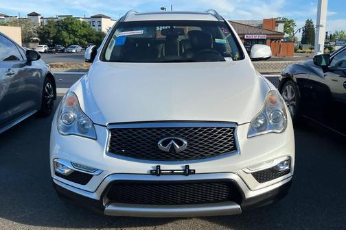 Majestic White 2017 INFINITI QX50 Base