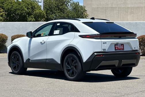 Wind Chill Pearl 2026 Toyota C-HR SE