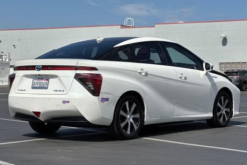 2018 Toyota Mirai Base