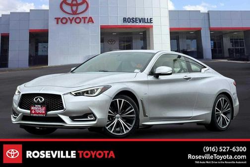 2017 INFINITI Q60 2.0t Premium