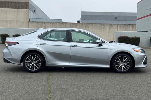 2023 Toyota Camry XLE