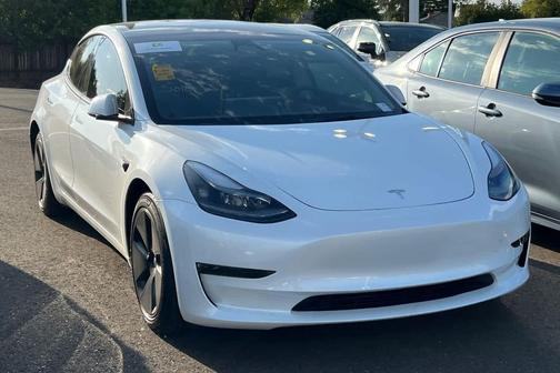 2023 Tesla Model 3 Standard Range