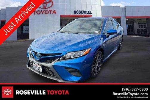 2020 Toyota Camry SE