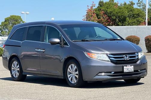 Modern Steel Metallic 2016 Honda Odyssey SE