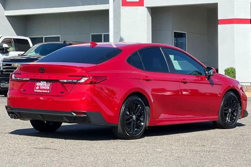 Supersonic Red 2025 Toyota Camry SE