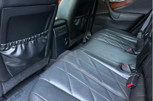 2011 INFINITI FX35 Base