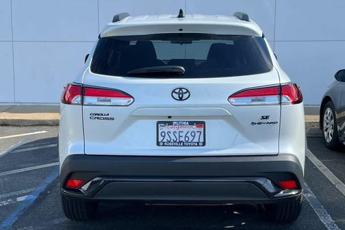 2025 Toyota Corolla Hybrid SE