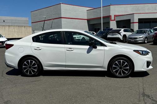 2019 Subaru Impreza 2.0i