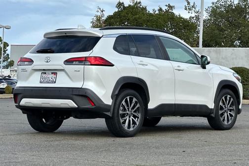 2022 Toyota Corolla Cross XLE