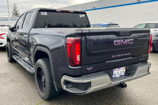 2022 GMC Sierra 1500 SLT