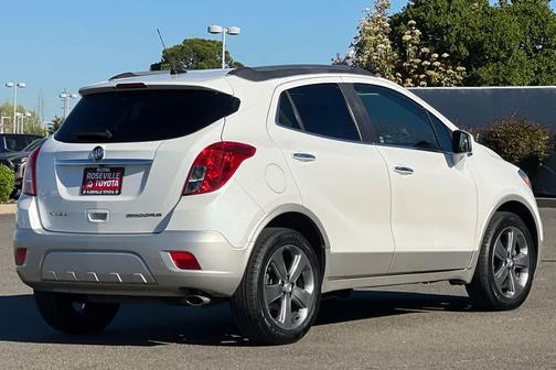 White Pearl Tricoat 2013 Buick Encore Leather