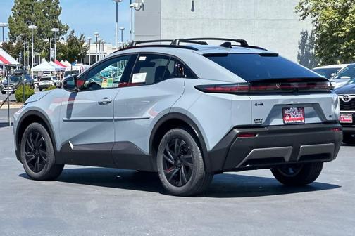 Cement 2026 Toyota C-HR SE