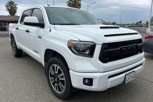 Super White 2019 Toyota Tundra SR5