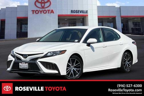 Super White 2021 Toyota Camry SE