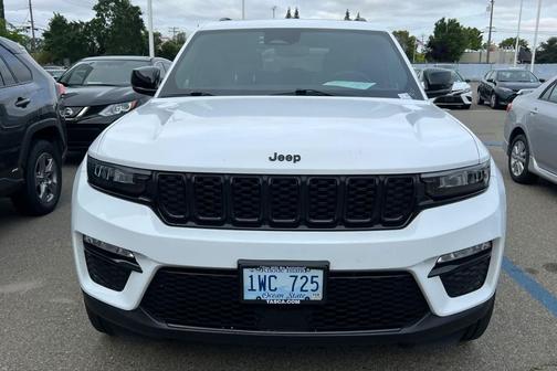 Bright White Clearcoat 2025 Jeep Grand Cherokee Limited