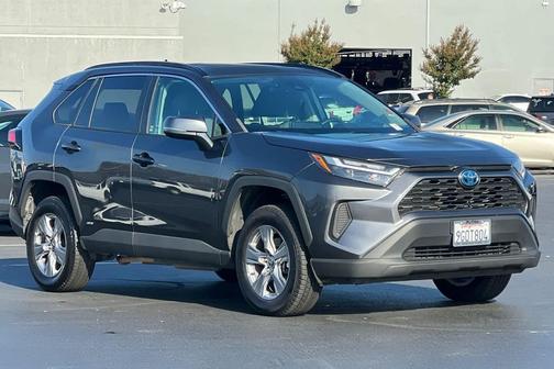 2023 Toyota RAV4 Hybrid XLE